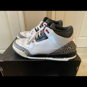 Air Jordan Retro 3 - Size 7mens